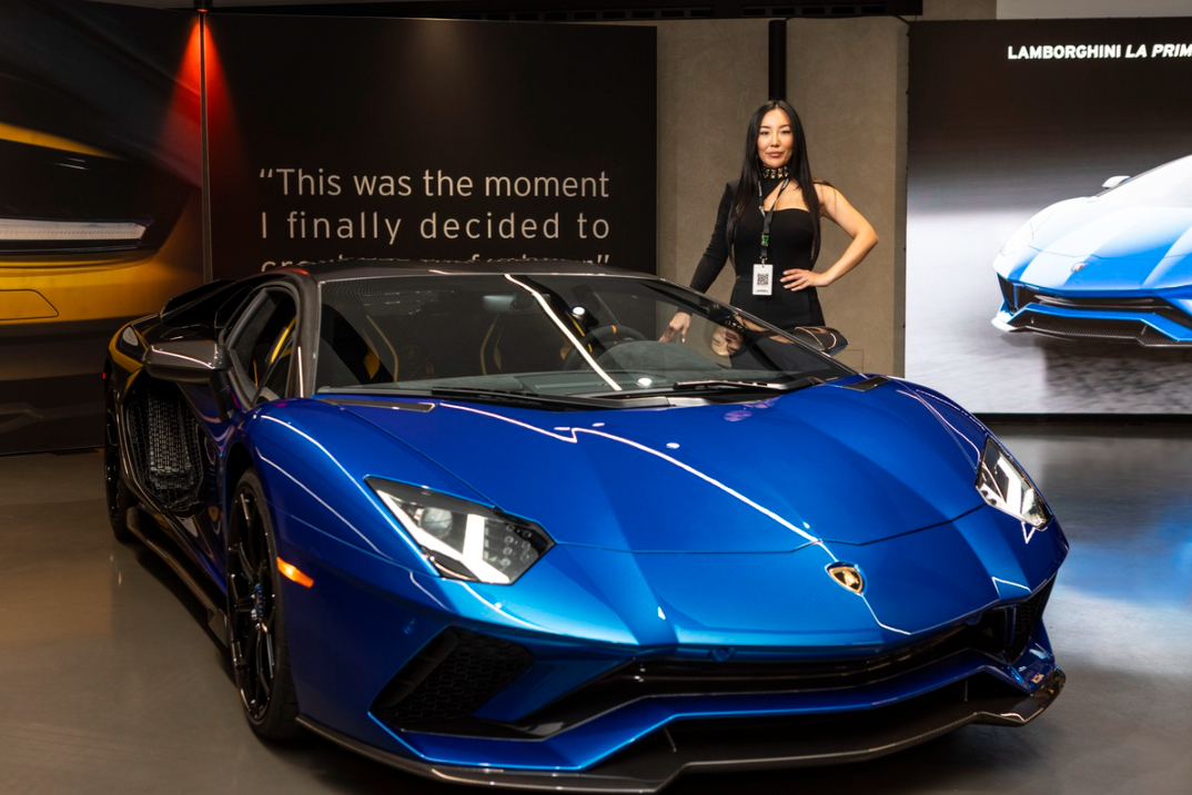 chiec lamborghini aventador coupe cuoi cung den tay khach hang hinh 2