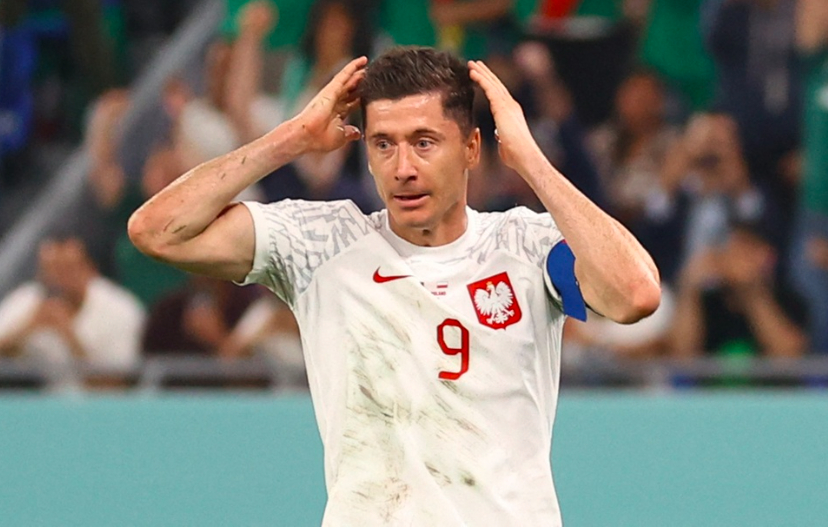 lewandowski sut hong phat den ba lan danh roi diem dang tiec hinh 2