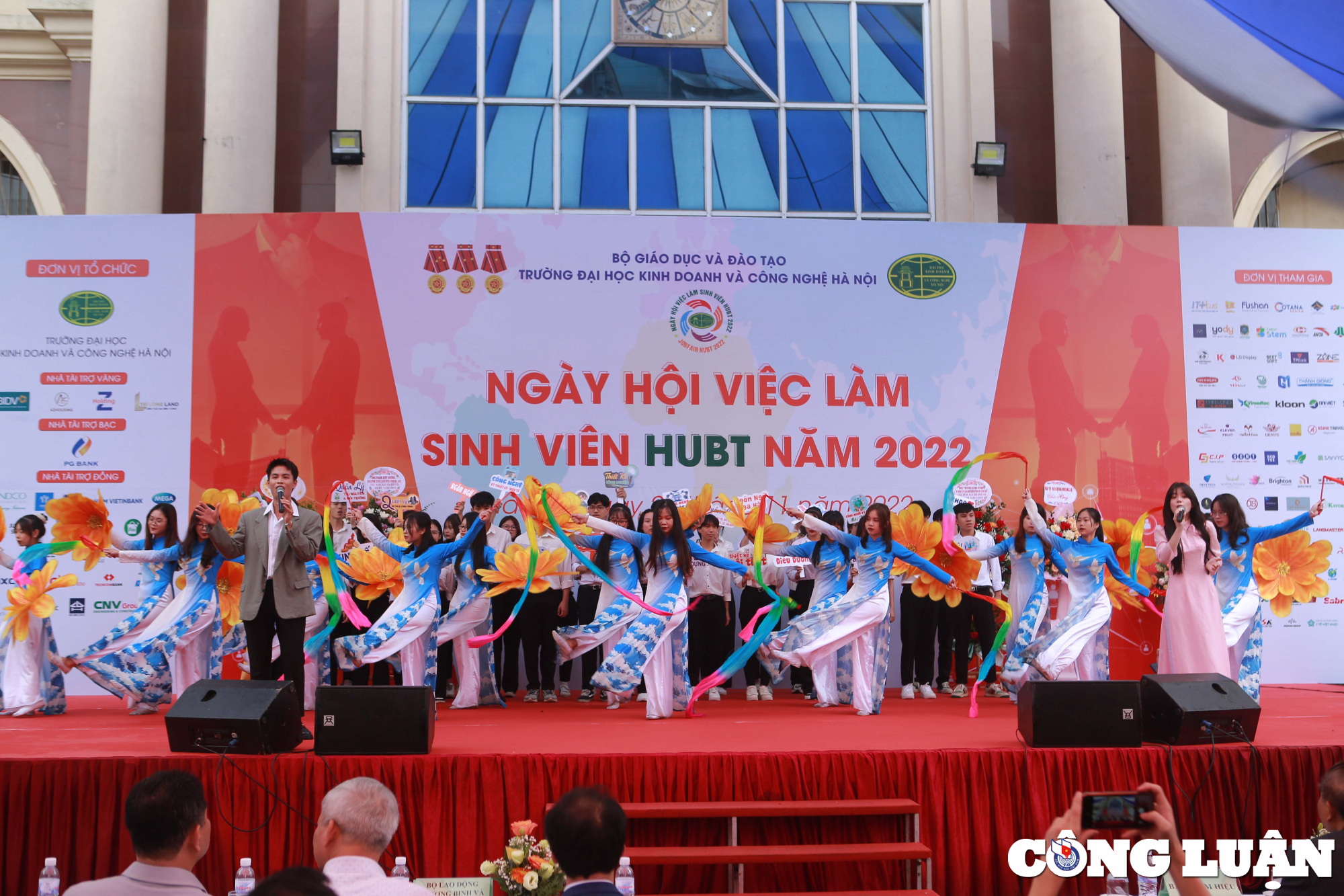 ha noi hon 6000 co hoi viec lam cho sinh vien nam cuoi hinh 1