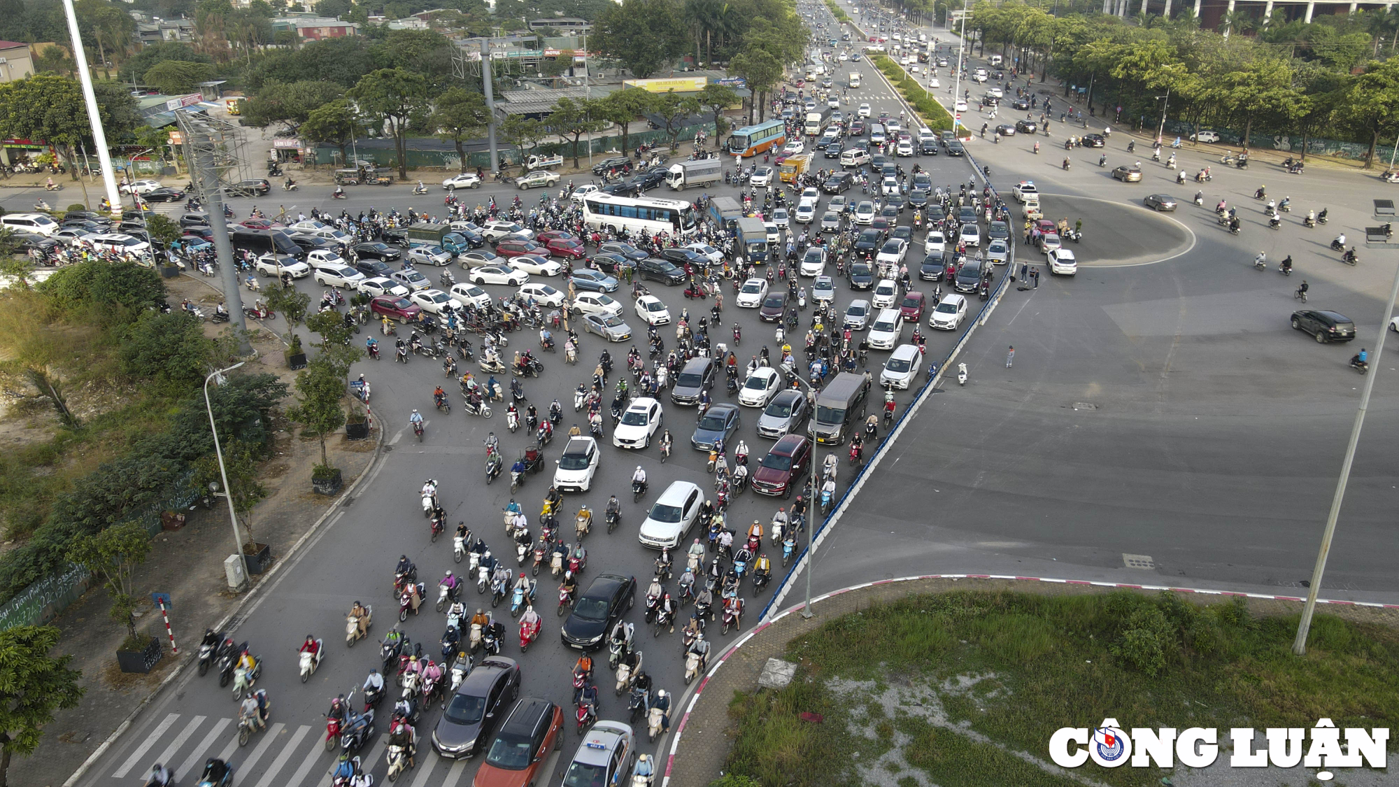 so giao thong van tai ha noi un tac giao thong o thu do la dieu khong the tranh khoi hinh 1