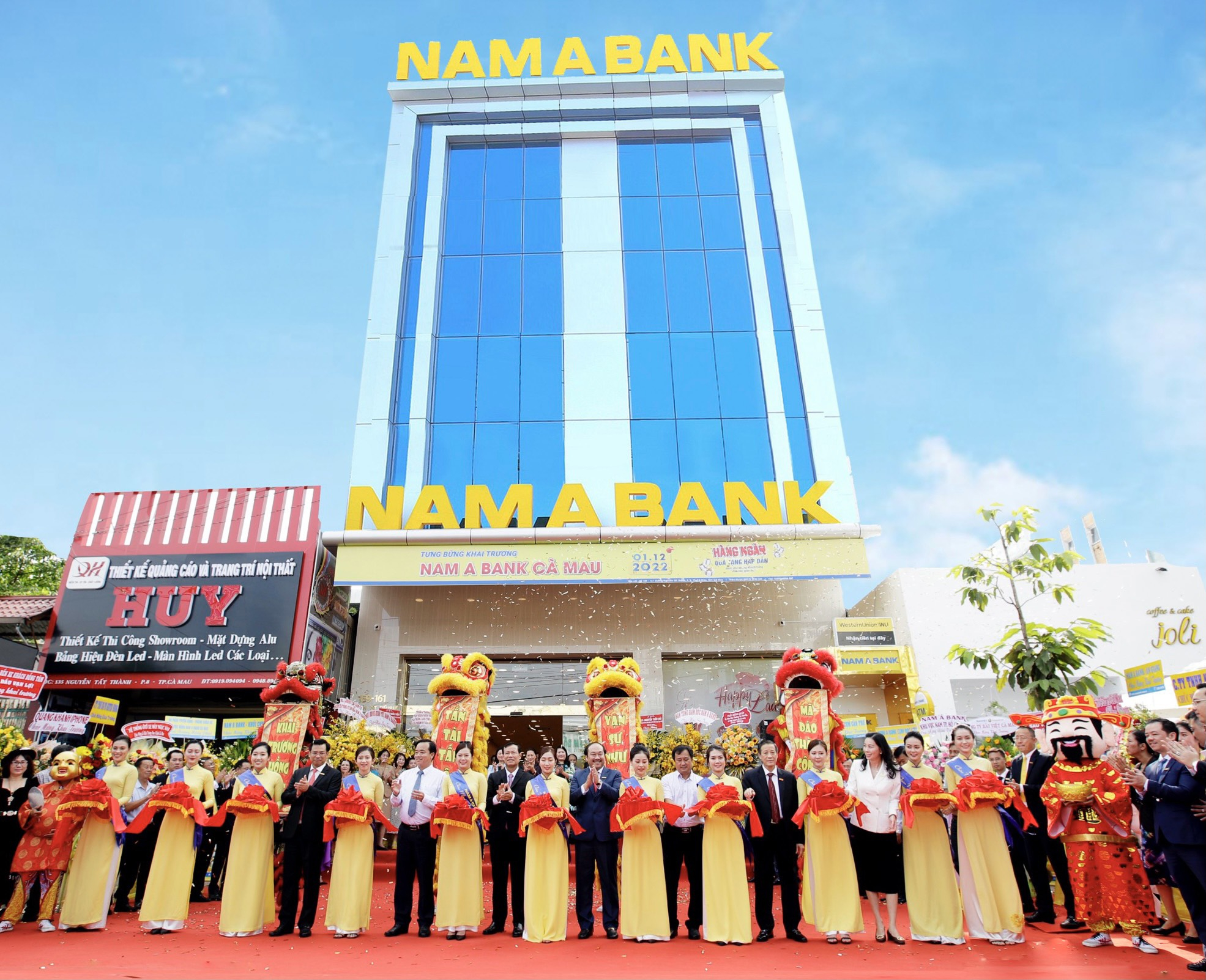 nam a bank dua vao hoat dong diem kinh doanh moi tai khu vuc mien tay hinh 1