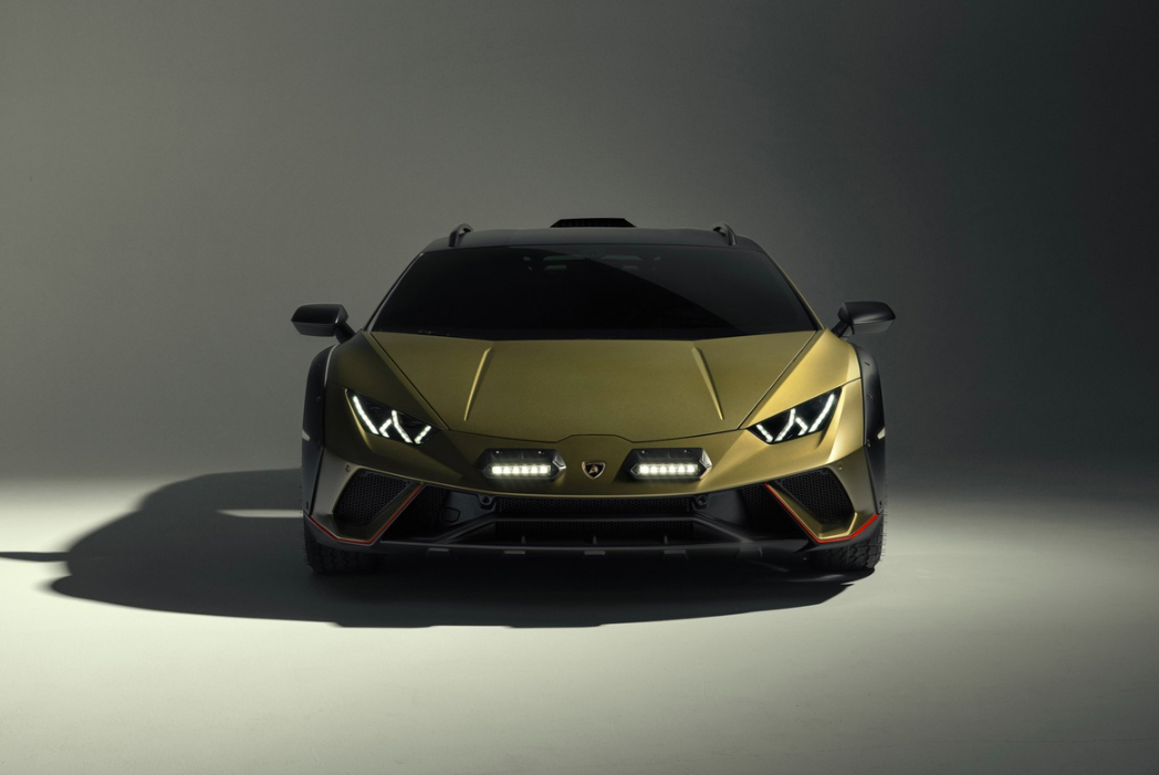 lamborghini huracan sterrato ra mat  sieu xe chay dia hinh hinh 3