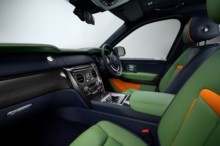 rolls royce ra mat phien ban cullinan inspired by fashion hinh 3