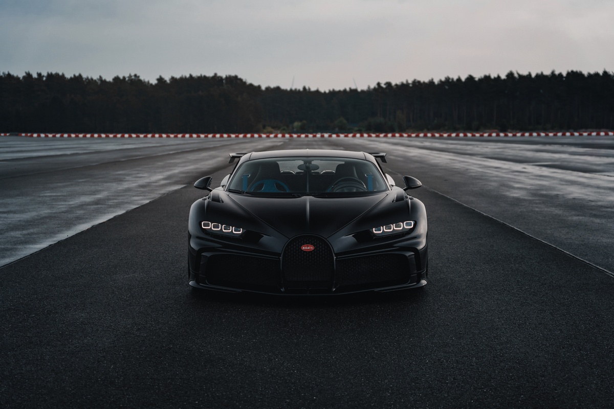 can canh chiec bugatti chiron pur sport thu 30 hinh 10