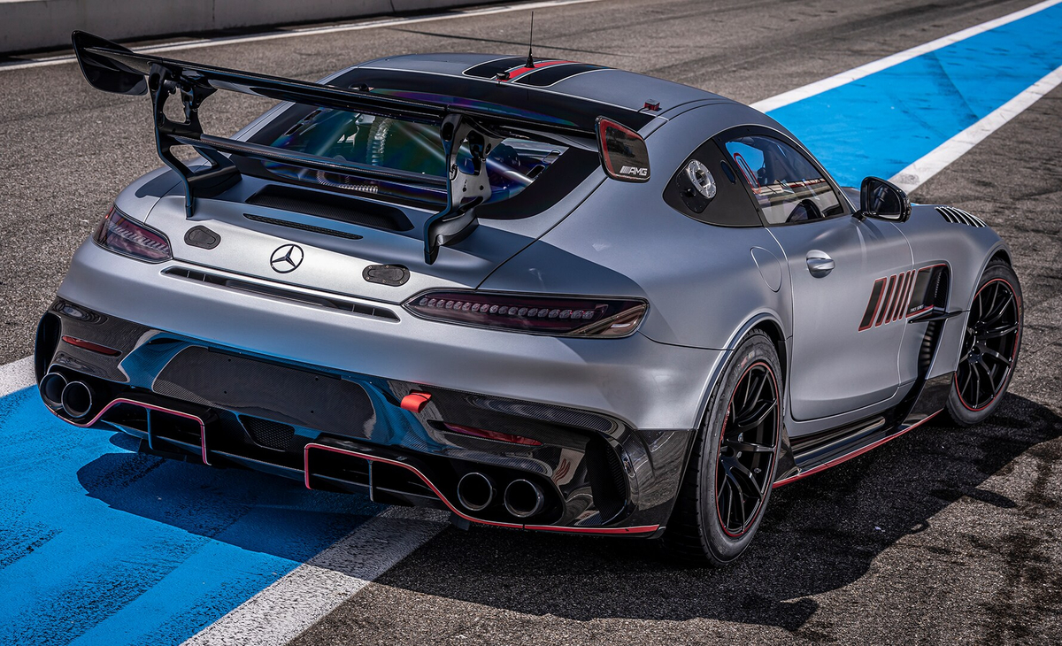 loat sieu xe mercedes amg gt track series dau tien duoc ban giao hinh 8