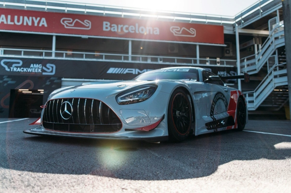 loat sieu xe mercedes amg gt track series dau tien duoc ban giao hinh 7