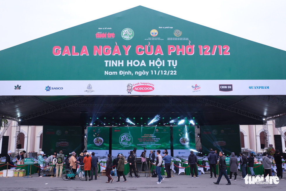 bao tuoi tre to chuc gala ngay cua pho 12 12 tai tp nam dinh hinh 1