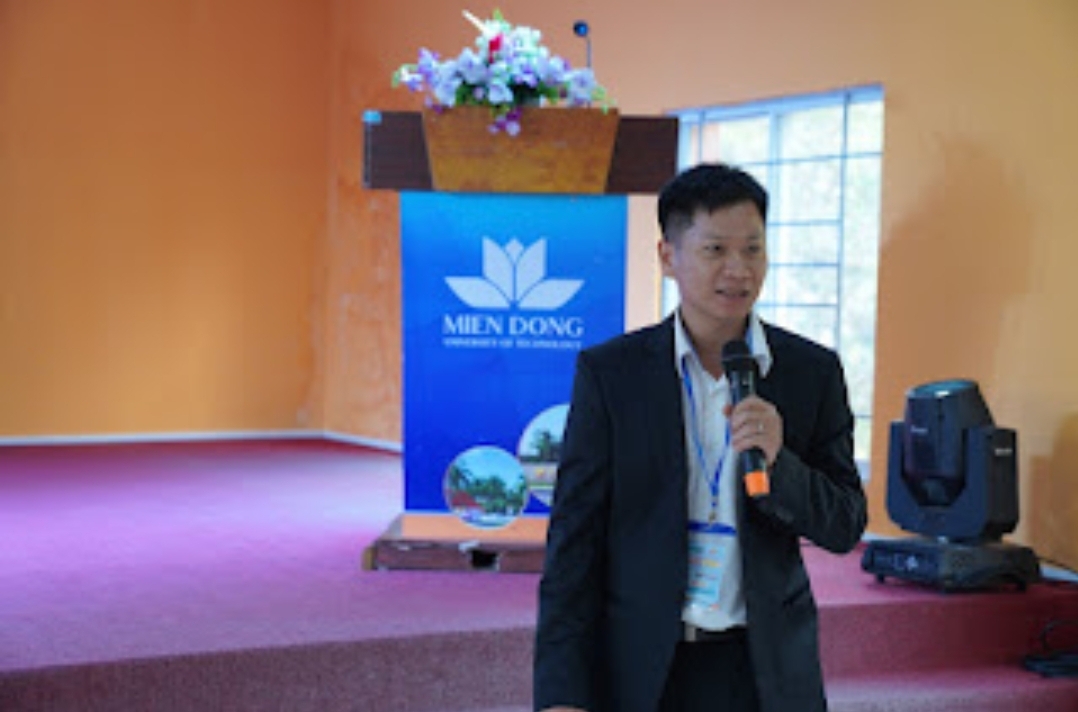 hoi thao o to dien va di chuyen thong minh tai dai hoc cong nghe mien dong mit university vietnam hinh 5