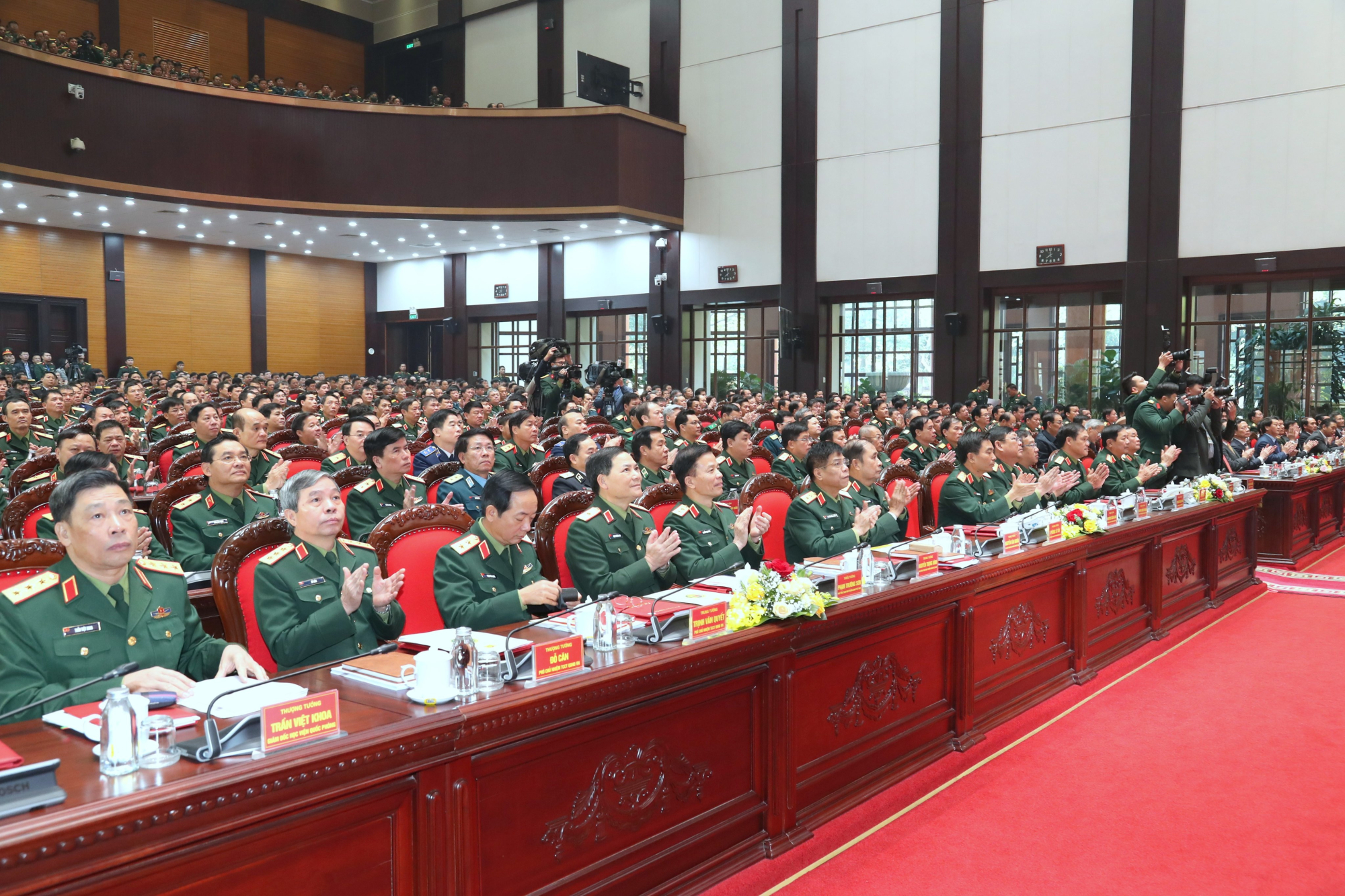 tong bi thu nguyen phu trong xay dung quan doi tinh gon manh hinh 3