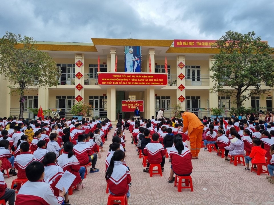 pc lai chau tuyen truyen su dung dien an toan tiet kiem va hieu qua cho tren 12 nghin hoc sinh hinh 1