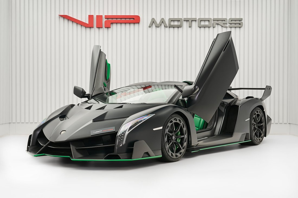 lamborghini veneno roadster co gia gan 10 trieu usd hinh 4