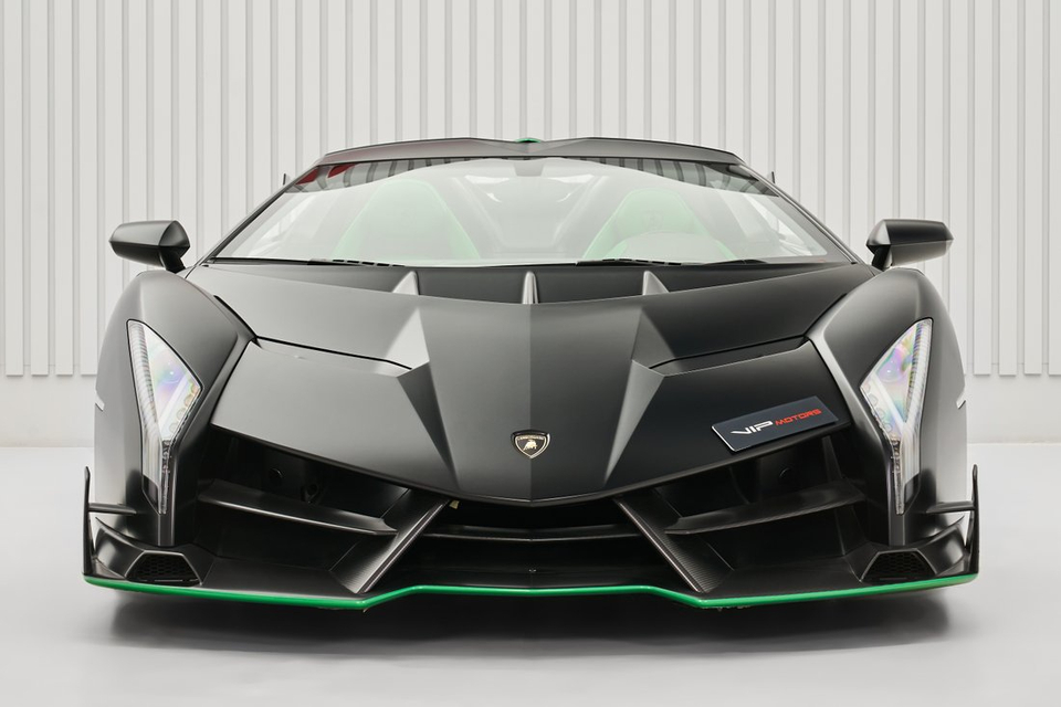 lamborghini veneno roadster co gia gan 10 trieu usd hinh 5