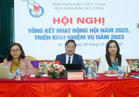 nhieu hoat dong moi thiet thuc thu hut hoi vien nha bao ha tinh hinh 1