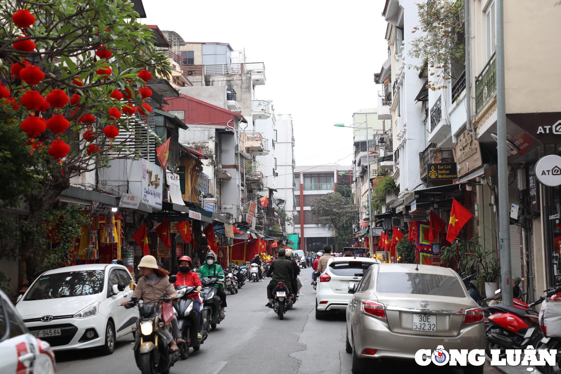 duong pho ha noi trang hoang trong nhung ngay dau nam moi 2023 hinh 9