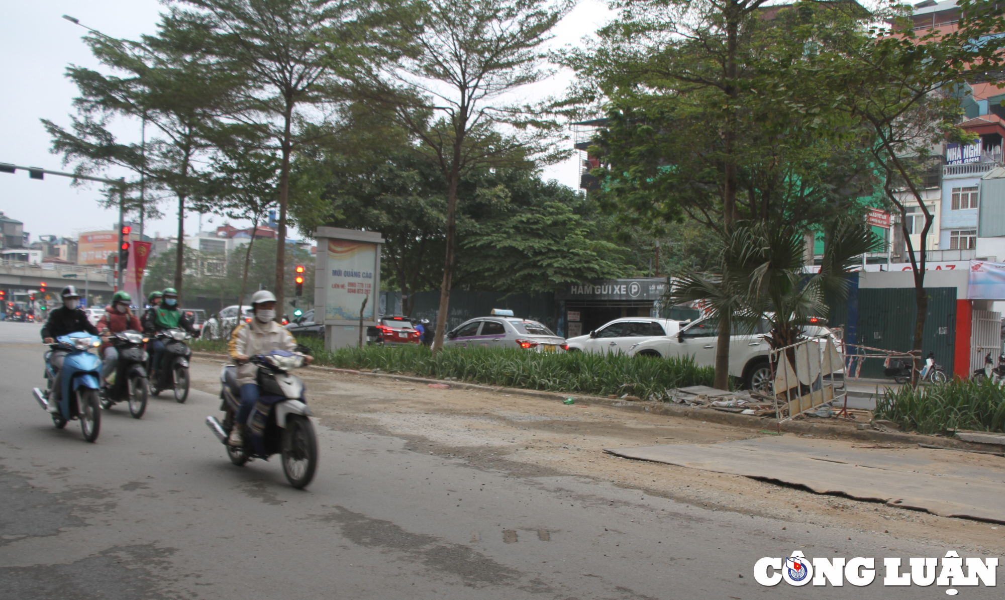 ha noi duong pho loi lom rach nat nhung ngay dau nam hinh 10