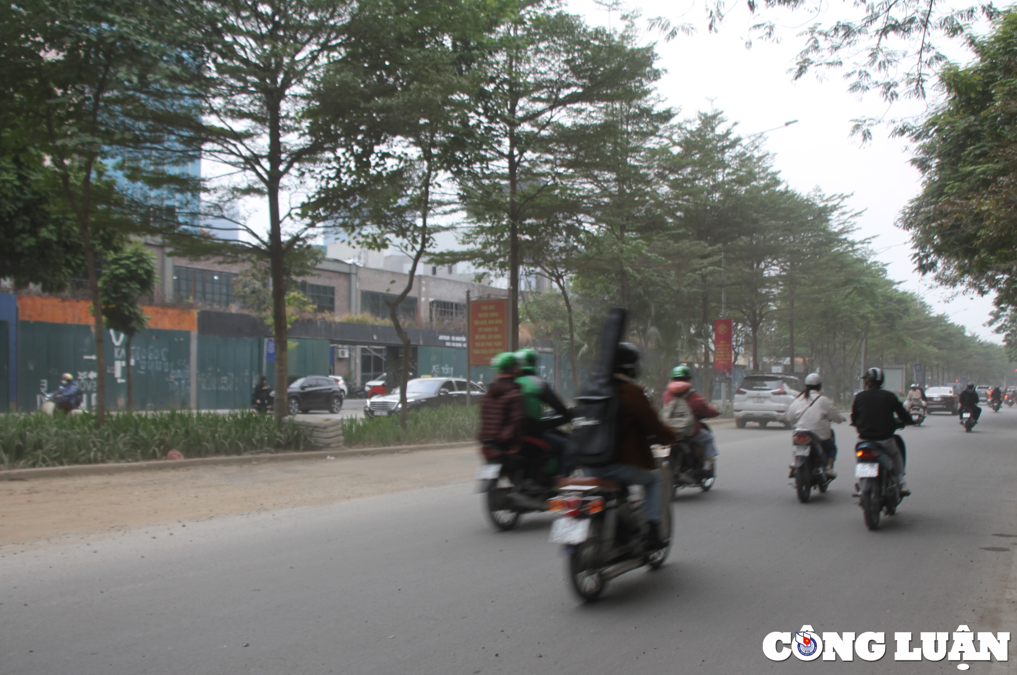 ha noi duong pho loi lom rach nat nhung ngay dau nam hinh 11