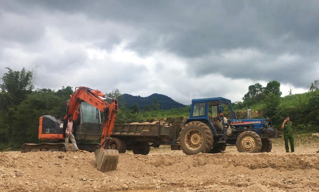 kon tum khong co bien phap ngan chan khai thac khoang san trai phep se xu ly trach nhiem nguoi dung dau hinh 1