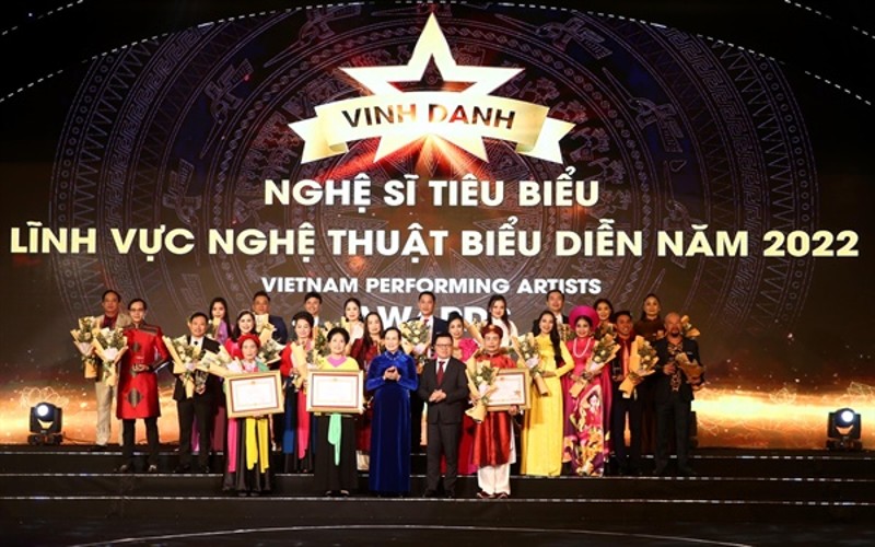 vinh danh cac nghe si tieu bieu linh vuc nghe thuat bieu dien nam 2022 hinh 1