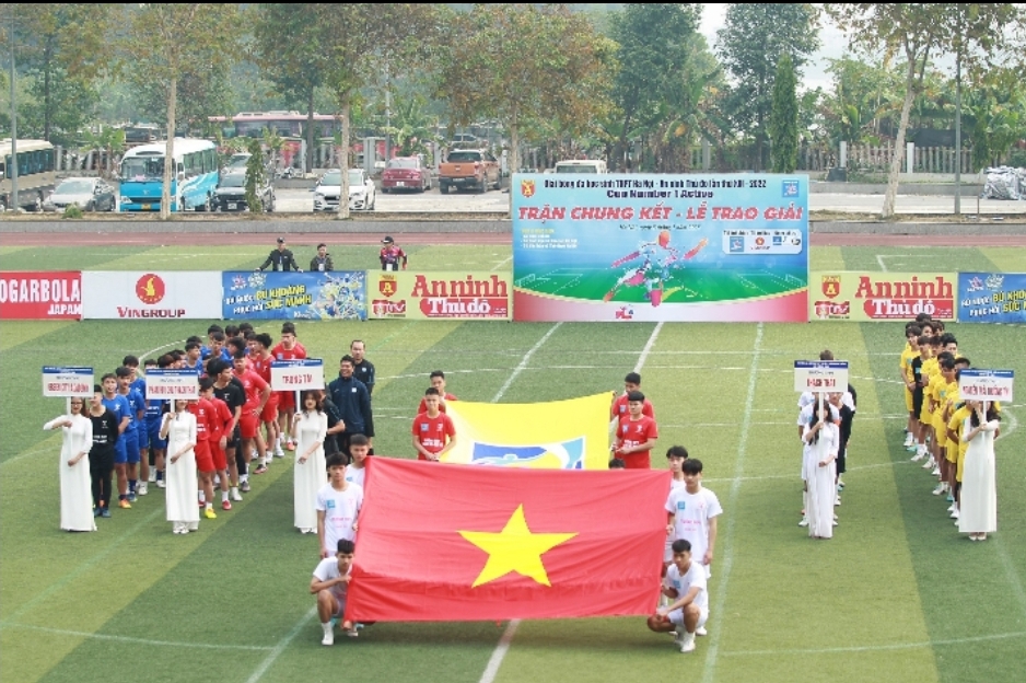 suc hap dan tran chung ket giai bong da hoc sinh thpt ha noi  an ninh thu do lan thu xxi hinh 1