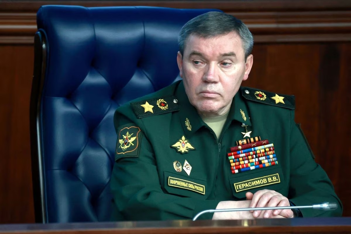 nga cu tuong gerasimov chi huy chien dich o ukraine hinh 1