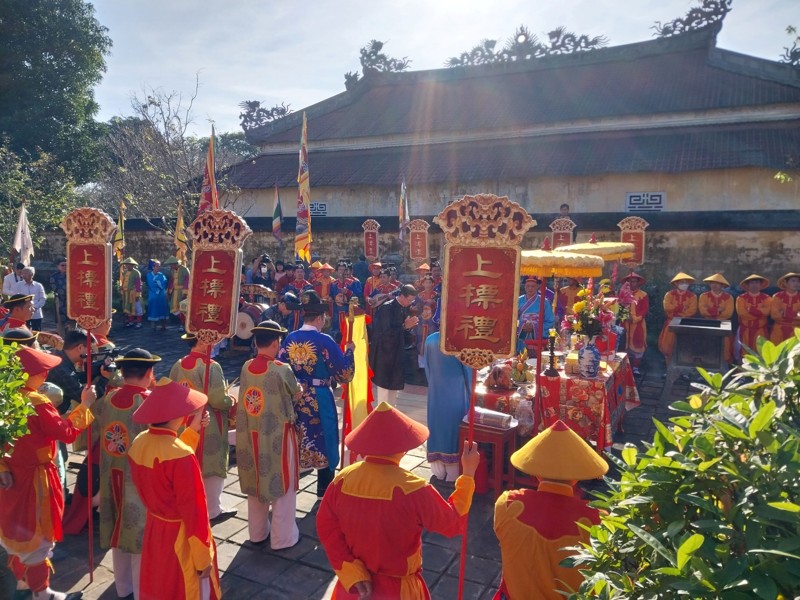 nghi le dung neu don tet trong hoang cung hue hinh 3