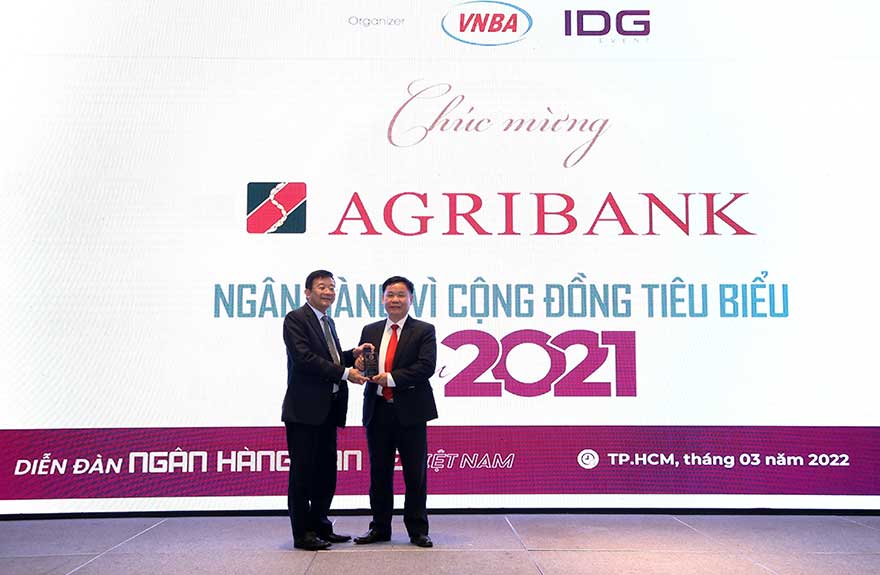 agribank khang dinh thuong hieu bang nhung giai thuong uy tin hinh 4