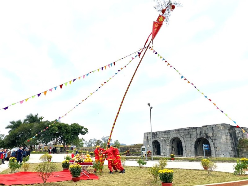 lan dau tien tai hien nghi le thuong tieu o di san thanh nha ho hinh 1