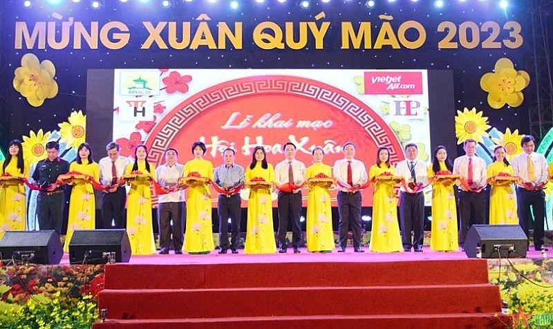 tp ho chi minh khai mac hoi hoa xuan quy mao 2023 hinh 1