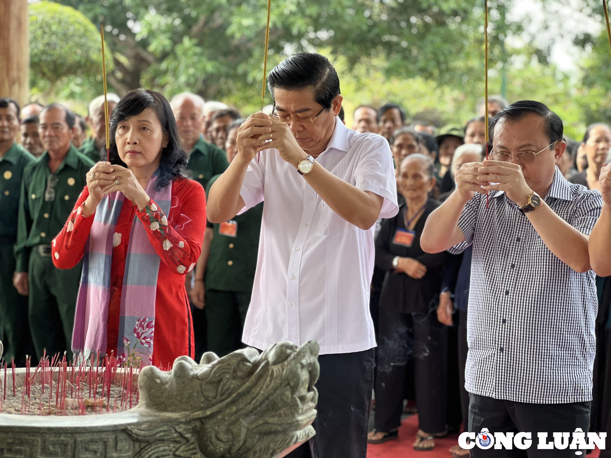 pho truong ban thuong truc ban noi chinh trung uong vo van dung vieng den tho bac ho tai bac lieu hinh 1