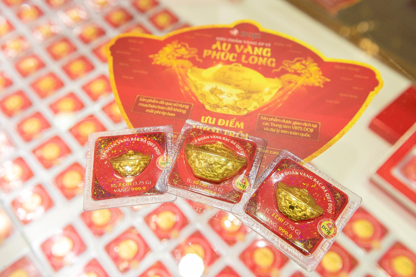 nhieu san pham vang doji hut khach tai le hoi vang  gold festival 2023 hinh 2