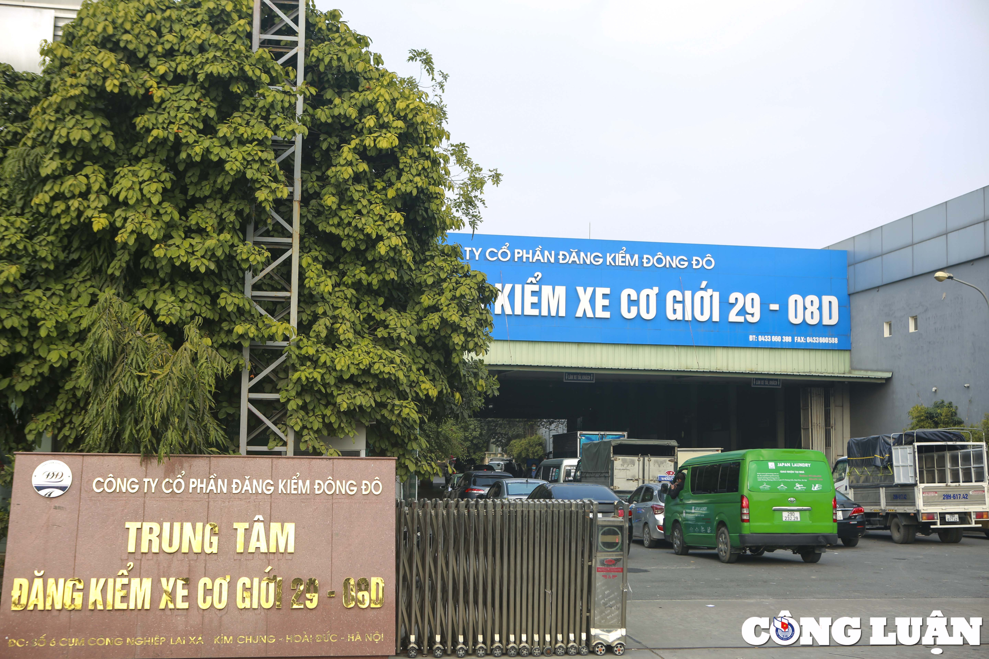 ha noi trung tam dang kiem vang ve bat ngo ca tram chi co 1 xe vao kiem dinh hinh 1