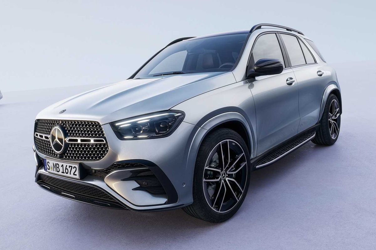 mercedes benz gle ra mat ban nang cap giua vong doi hinh 2