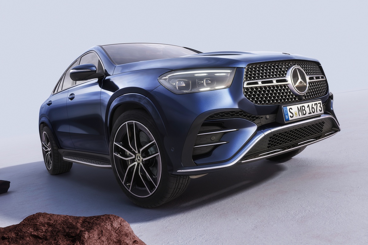 mercedes benz gle ra mat ban nang cap giua vong doi hinh 7