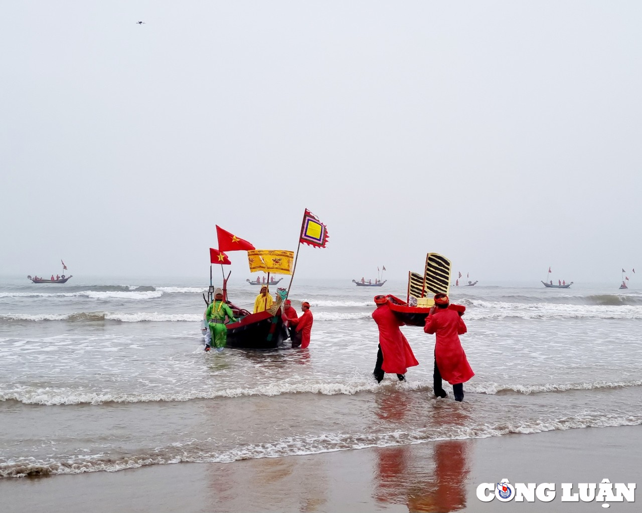 khoi phuc le hoi cau ngu cua ngu dan vung bien lang cam lam hinh 4