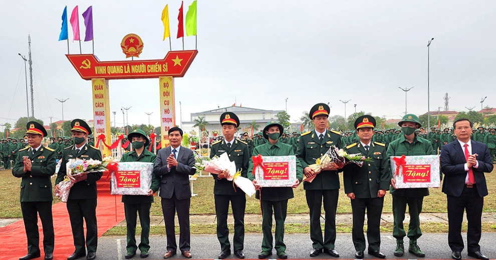 ninh binh 1300 thanh nien uu tu len duong nhap ngu hinh 2