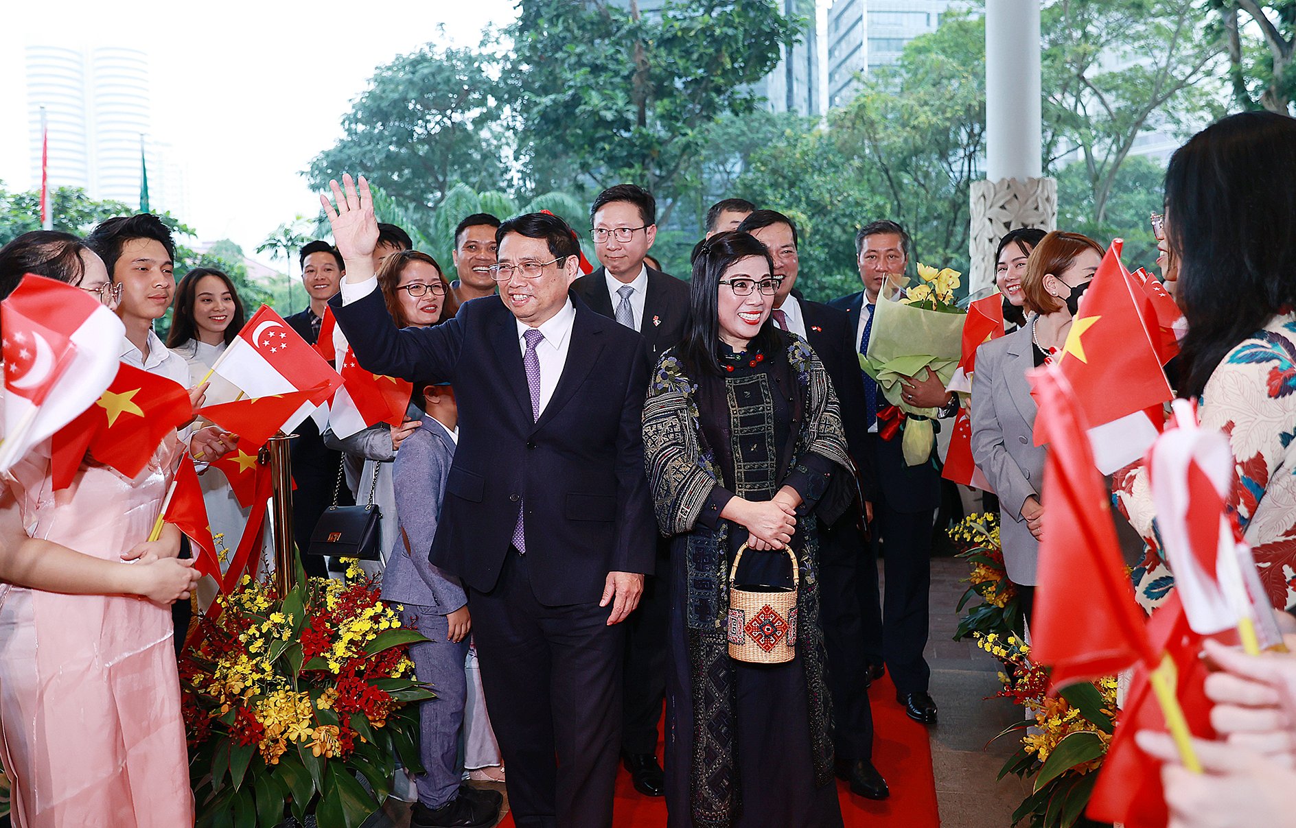 thu tuong pham minh chinh toi san bay changi bat dau tham chinh thuc cong hoa singapore hinh 2