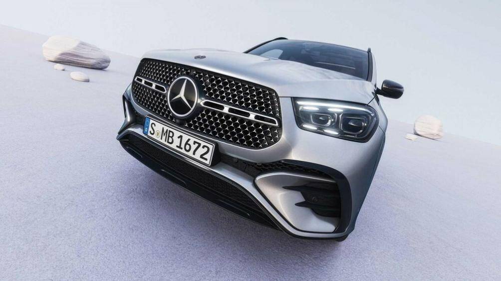 mercedes benz gle 2024 trinh lang voi phien ban hybrid sac dien moi hinh 2