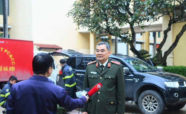 can bo chien si sang cuu nan cuu ho tai tho nhi ky la nhung su gia hoa binh hinh 2