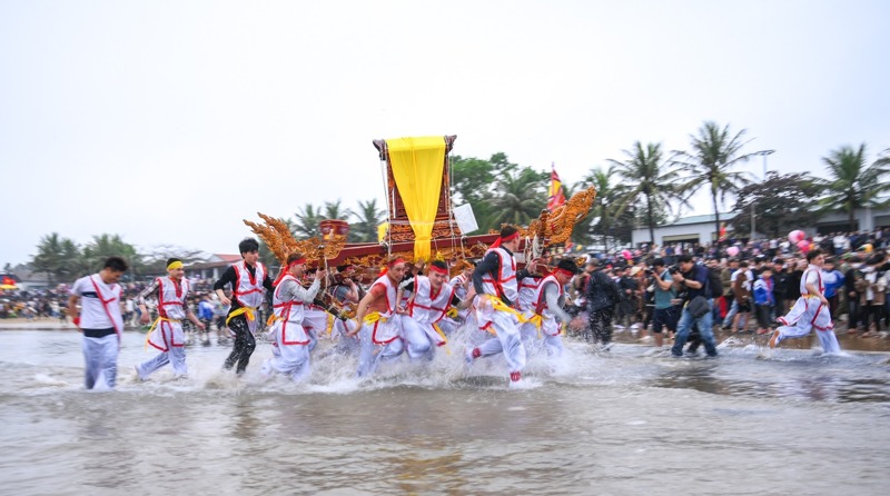 dac sac man chay oi tung kieu o le cau ngu quynh phuong hinh 7