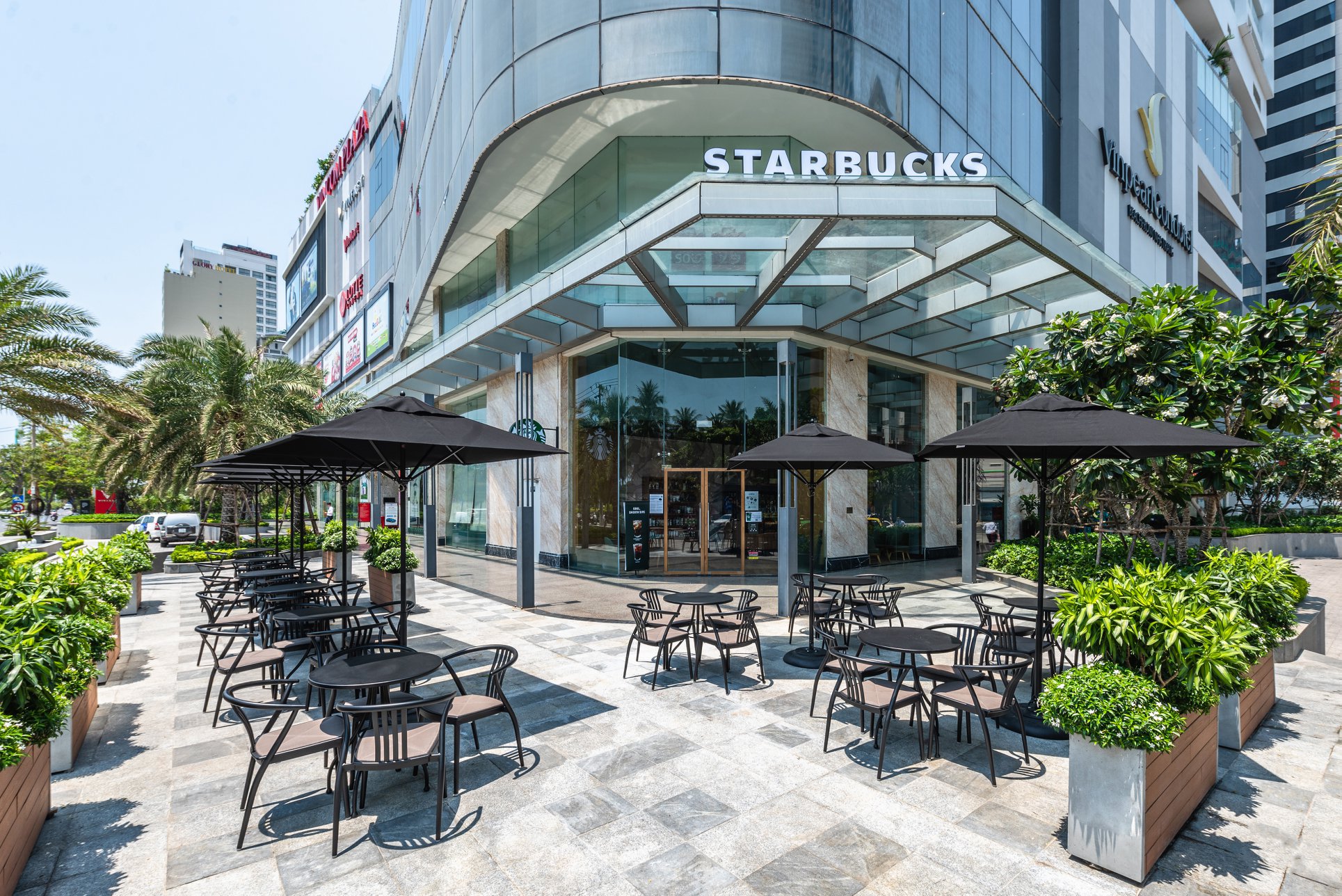 giai ma that bai cua starbucks sau 10 nam vao viet nam hinh 3