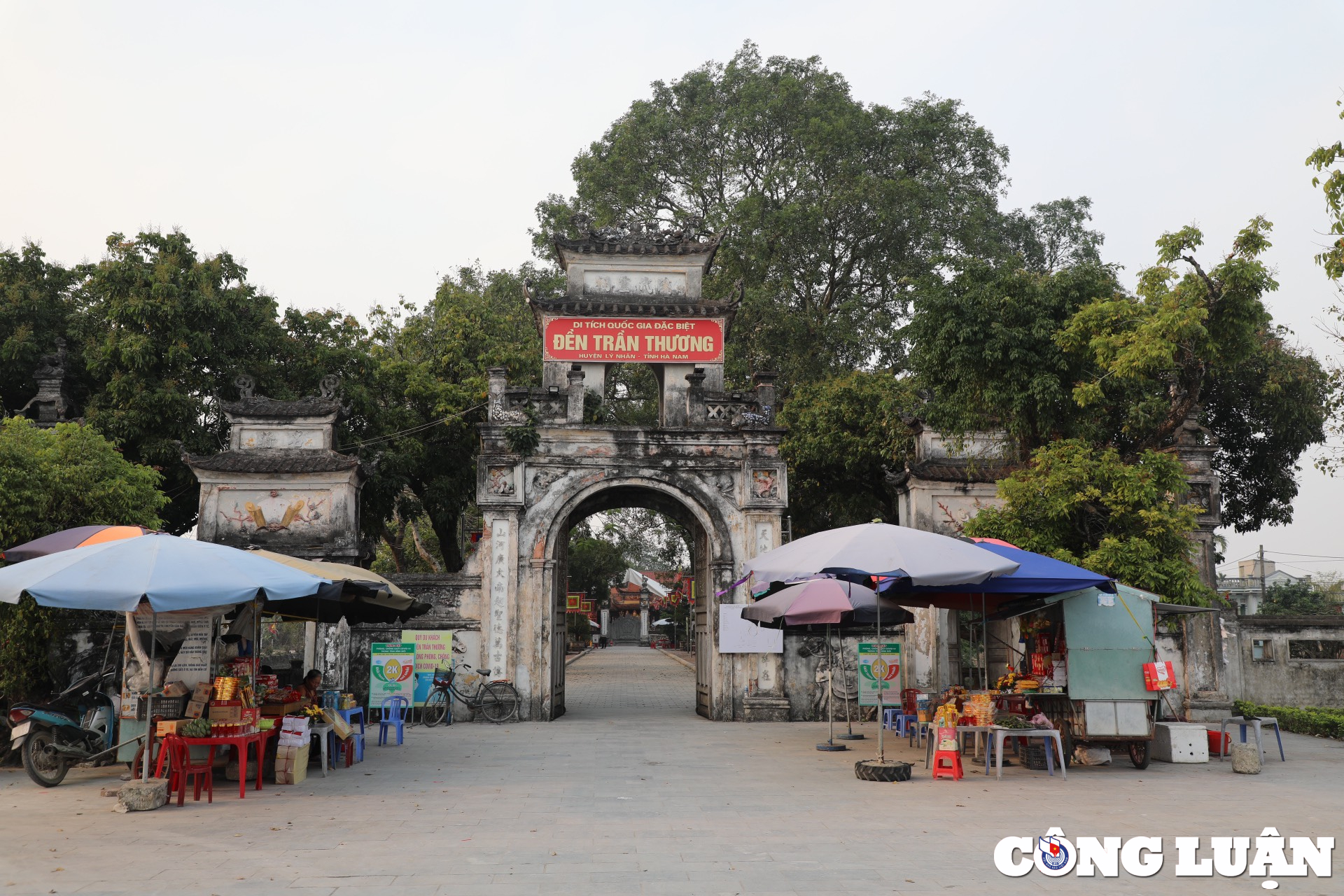 den tran thuong  di tich quoc gia linh thieng co kien truc dac biet o ha nam hinh 1