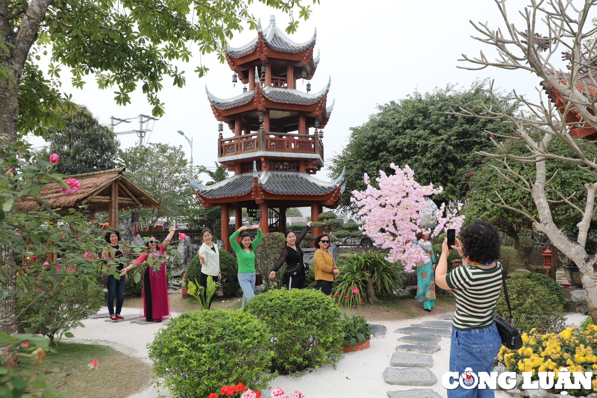 ngoi chua dep nhu chon bong lai tien canh tai ha nam hinh 5