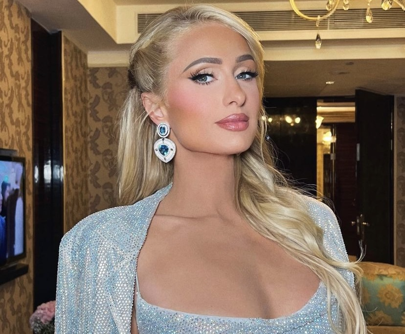 paris hilton khoe anh con trai vua chao doi tren mang xa hoi hinh 2