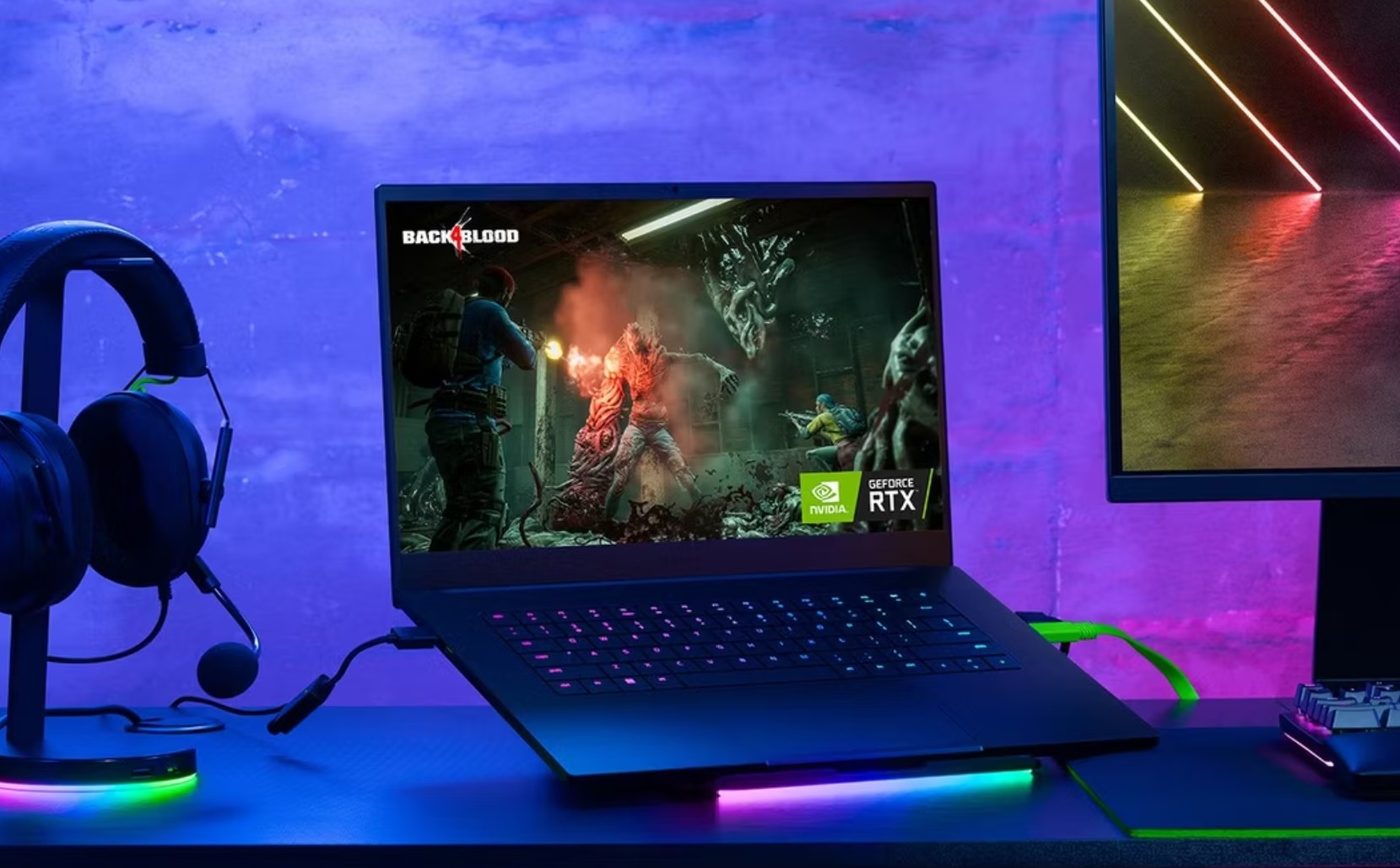 razer ra mat laptop moi hinh 1