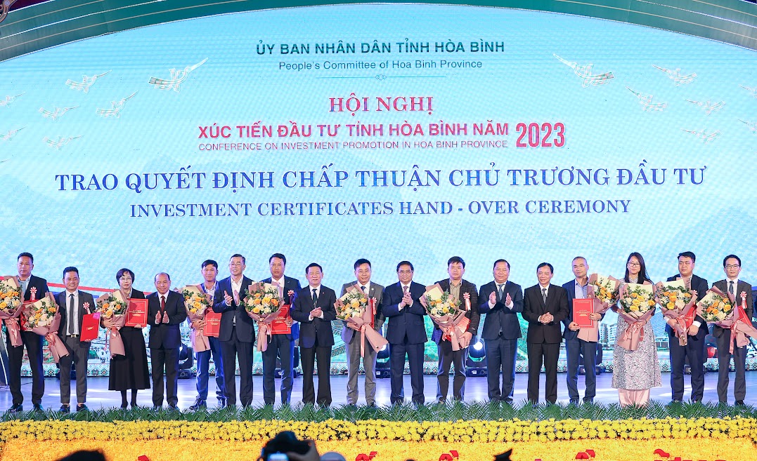 hoa binh can tap trung cho cac linh vuc co loi the canh tranh de thu hut dau tu hinh 3