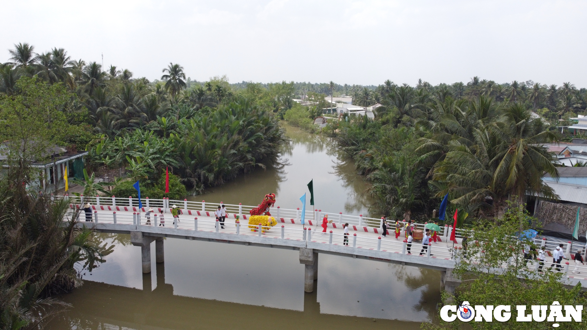 nhua tien phong khanh thanh 3 cau noi yeu thuong tai vinh long va can tho hinh 2