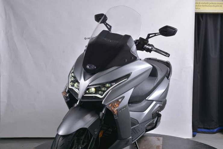 xe ga modenas elegan 250 ex trinh lang canh tranh voi honda forza 250 hinh 3