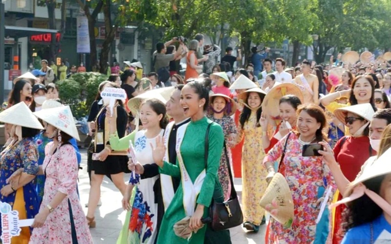 hon 3000 nguoi tham gia dieu hanh voi ao dai tai tp ho chi minh hinh 4