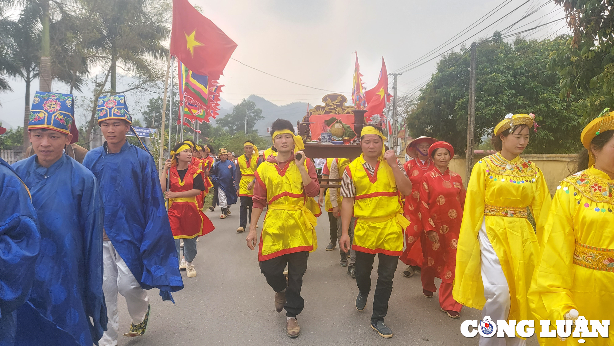 phu tho doc dao le ruoc thanh ruoc van tai hoi dinh thu rong hinh 3