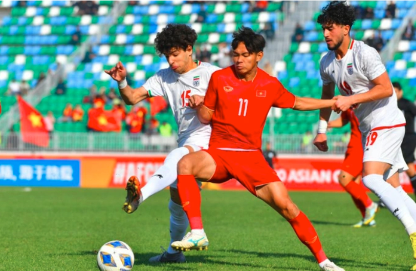 huan luyen vien u20 iran doi tuyen u20 viet nam khong dang bi loai hinh 2